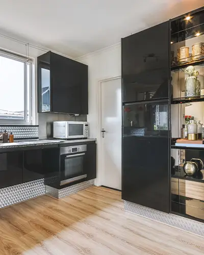 cocina minemalista negra 400x500x1